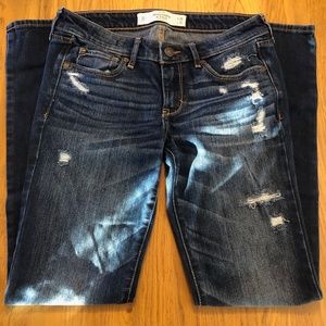 Abercrombie & Fitch Skinny distressed 2S 26x31 EUC